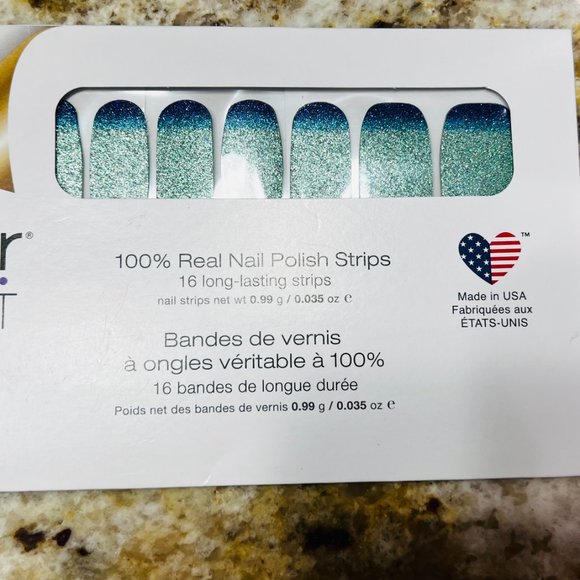 ColorStreet Bundle - Picture 10 of 11